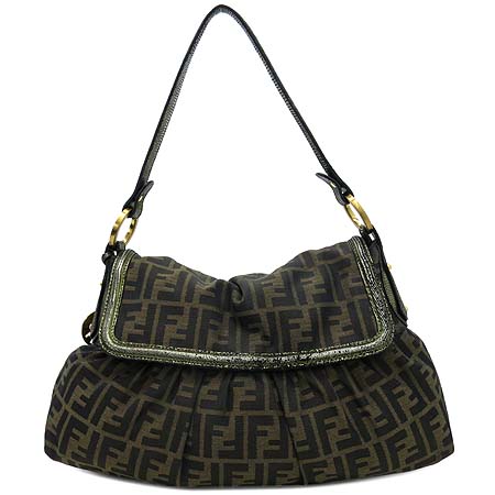 ���  �����