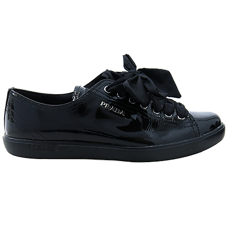 Prada(�����) ���� ���̴�Ʈ ������ ����Ŀ�� �̹���3 - ���̺��� �߰���ǰ