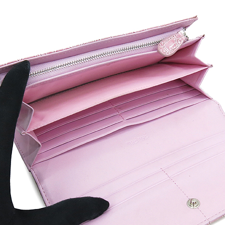 FOLLI FOLLI(��������) WA1P028WF ��ũ ũ��Ŀ���� ���� �ΰ� ��� ������ ������ [��������] �̹���3 - ���̺��� �߰���ǰ