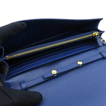 Prada(�����) 1M1290 ��� ��Ż �ΰ� ���� SAFFIANO(���ǾƳ�) ������ + ü�� ��Ʈ�� �̹���4 - ���̺��� �߰���ǰ