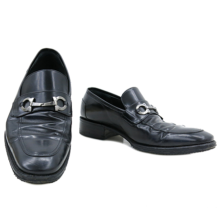 Ferragamo(󰡸) TEATRO    ġ Ŭ   ̹2 - ̺ ߰ǰ