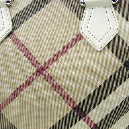 Burberry(������) �Ͽ콺üũ PVC ȭ��Ʈ ���� Ʈ���� ����� �̹���4 - ���̺��� �߰���ǰ