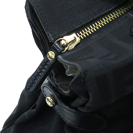 Fendi(���) 8BR629 FF�ΰ� �ڰ��� ��Ÿ¡ ��� ����� [�뱸�ݿ��纻��] �̹���5 - ���̺��� �߰���ǰ