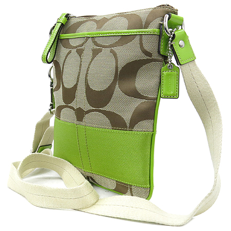 Coach(��ġ) �ñ״�ó �ڰ��� ũ�ν��� �̹���2 - ���̺��� �߰���ǰ