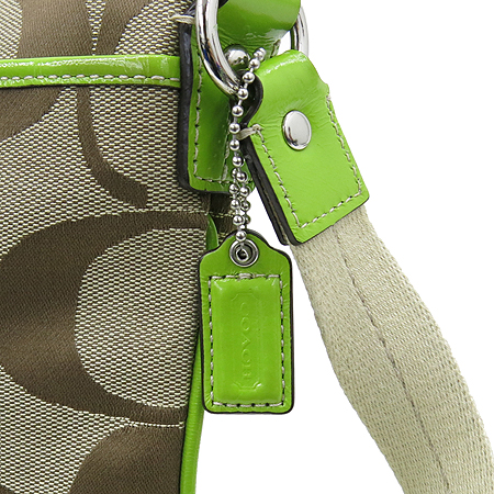 Coach(��ġ) �ñ״�ó �ڰ��� ũ�ν��� �̹���3 - ���̺��� �߰���ǰ