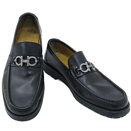 Ferragamo(󰡸)  ġ     