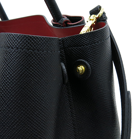 Prada(�����) BN2775 SAFFIANO(���ǾƳ�) CUIR ���� ��Ʈ�� + ��� ��Ʈ�� [�б�������] �̹���4 - ���̺��� �߰���ǰ