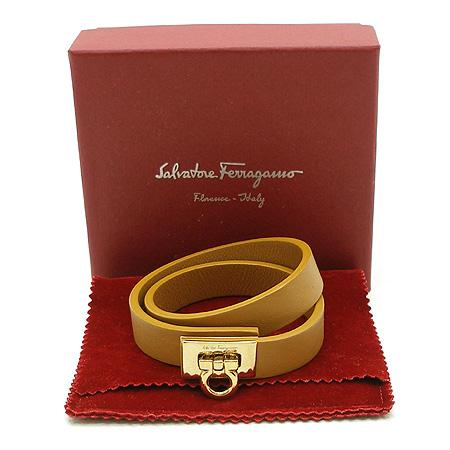 Ferragamo(��󰡸�) ���� ��ġ�� �ΰ� ���� ���� �̹���2 - ���̺��� �߰���ǰ