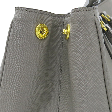 Prada(�����) BN1844 �׷��� ���ǾƳ� ���� ���� ��Ʈ�� �̹���5 - ���̺��� �߰���ǰ