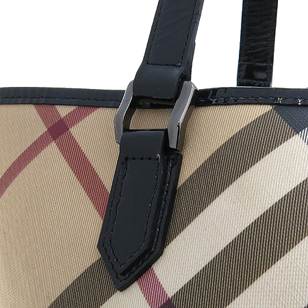 Burberry(������) 3489040�� ���üũ PVC ��Ű(NICKIE) ���� ����� + ���� �Ŀ�ġ �̹���3 - ���̺��� �߰���ǰ