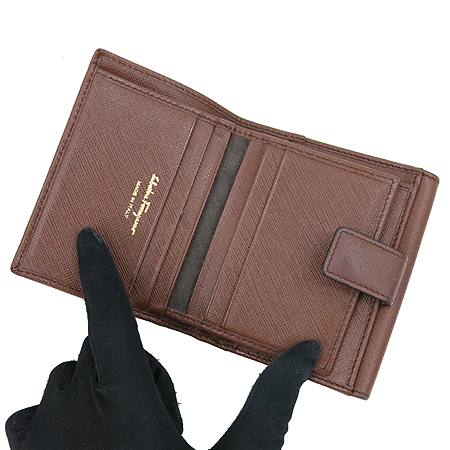 Ferragamo(��󰡸�) 22 7123 ���� ��ġ�� ��� 3�� ������ �̹���4 - ���̺��� �߰���ǰ