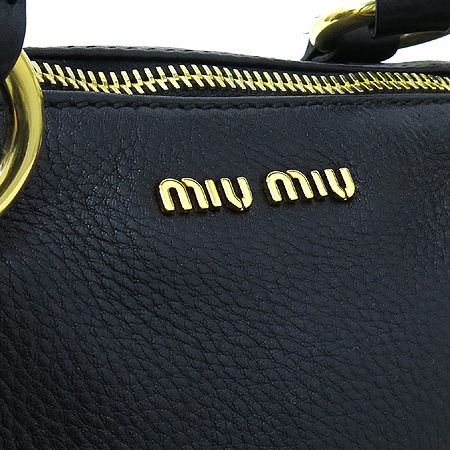 MiuMiu(�̿�̿�) ���� ���͸� �ΰ� ���� ���� ü�� ����� + ��Ʈ�� �̹���4 - ���̺��� �߰���ǰ