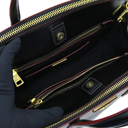 Prada(�����) BN2566 SAFFIANO VERNIC NERO ���� ��Ʈ�� + �����Ʈ�� �̹���6 - ���̺��� �߰���ǰ