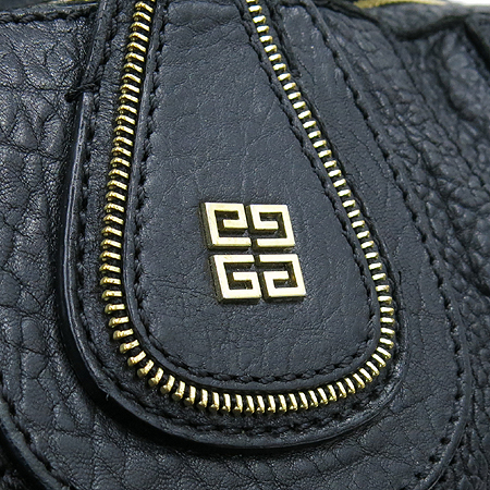 GIVENCHY(�����) ���� ���͵� ��� �����ð��� M ������ 2WAY �̹���3 - ���̺��� �߰���ǰ