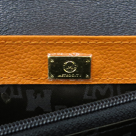 Metrocity(��Ʈ�ν�Ƽ) ���� ��ũ ������ ���� ��� ��Ƽ ����ΰ� ������ �̹���5 - ���̺��� �߰���ǰ