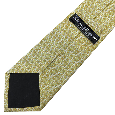 Ferragamo(��󰡸�) 100% ��ũ ��Ÿ�� �̹���3 - ���̺��� �߰���ǰ