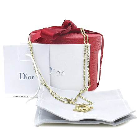 ���  �����