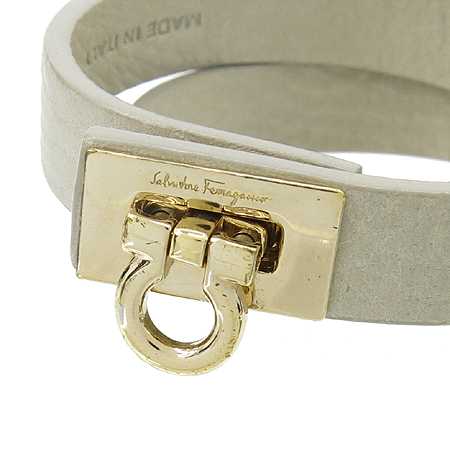 Ferragamo(��󰡸�) 34 1530 ���� ��ġ�� ��Ŭ ���� ���� �̹���4 - ���̺��� �߰���ǰ