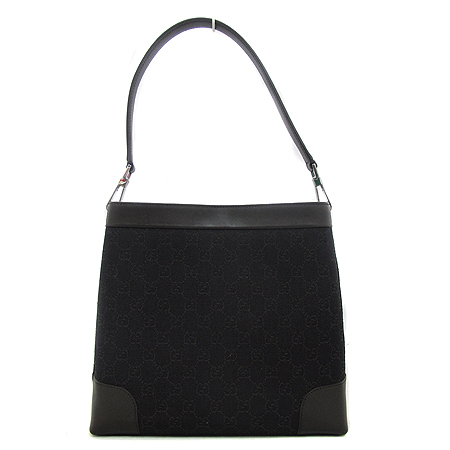 ����  �����