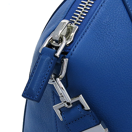 GIVENCHY(�����) ���� ��Ƽ���� �Ұ��� M������ 2WAY �̹���4 - ���̺��� �߰���ǰ