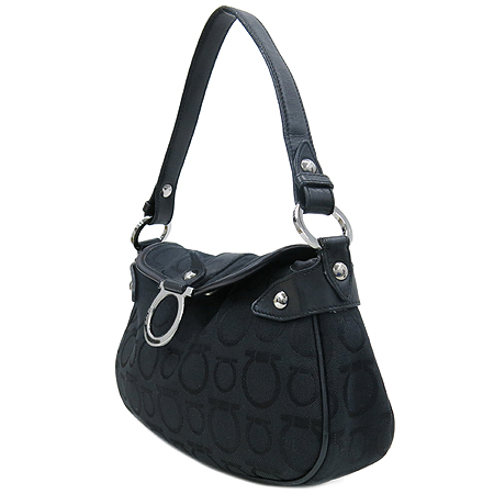 Ferragamo(��󰡸�) 21 6847 �ΰ� �ڰ��� ���� ���� ȥ�� ���� ��ġ�� �̴� ����� �̹���2 - ���̺��� �߰���ǰ