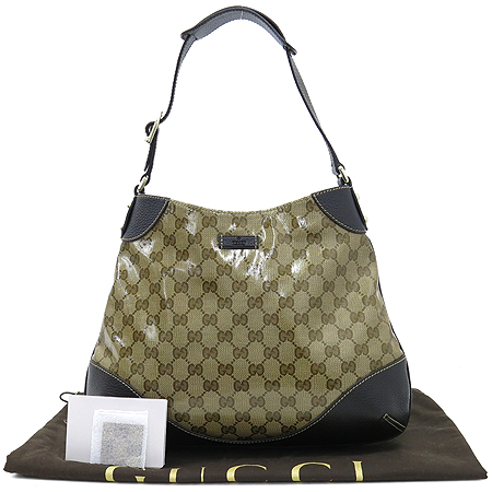 ����  �����