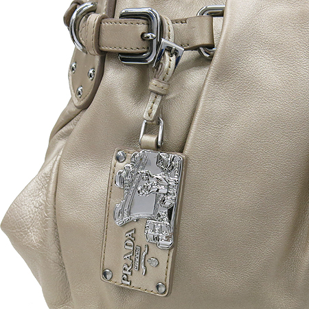 Prada(�����) BR3975 SOFT CALF ����Ʈī����Ų ����Ż������ ����ΰ� ����� �̹���5 - ���̺��� �߰���ǰ