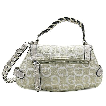 Guess(�Խ�) �ΰ� ��� �ڰ��� 2WAY �̹���3 - ���̺��� �߰���ǰ