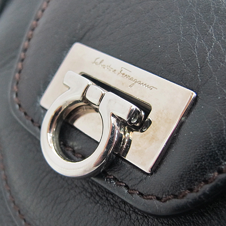 Ferragamo(��󰡸�) 21 6880 ���� ��ġ�� ��� ���� ���� ��Ʈ�� [��õ ������] �̹���4 - ���̺��� �߰���ǰ