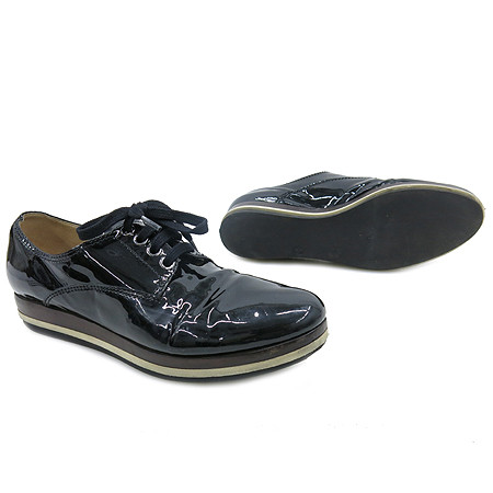 MiuMiu(�̿�̿�) ���� ���̴�Ʈ ���̽��� ������ ����Ŀ�� �̹���2 - ���̺��� �߰���ǰ