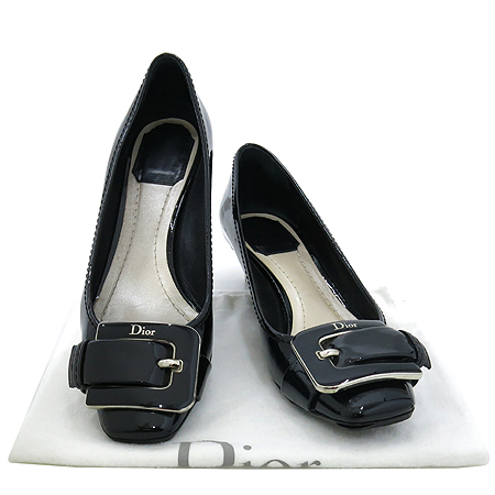 ���  ����