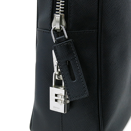Prada(�����) VS0305 SAFFIANO TRAVEL NERO ���ǾƳ� Ʈ���� ���� �ﰢ ����ΰ� ���� ��Ʈ�� [�б�������] �̹���3 - ���̺��� �߰���ǰ