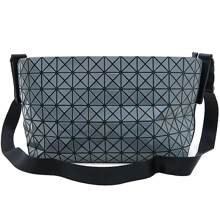 ISSEY MIYAKE(�̼��̹̾���) BAOBAO ��� �� ũ�ν��� �̹���2 - ���̺��� �߰���ǰ