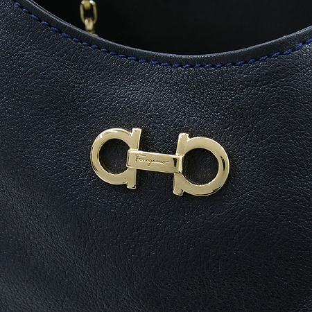 Ferragamo(��󰡸�) 21 B974 ���̺� �÷� ���� ��ġ�� ��� ü�� ����� �̹���4 - ���̺��� �߰���ǰ