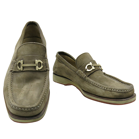 Ferragamo(󰡸) Ż ġ  ̵  