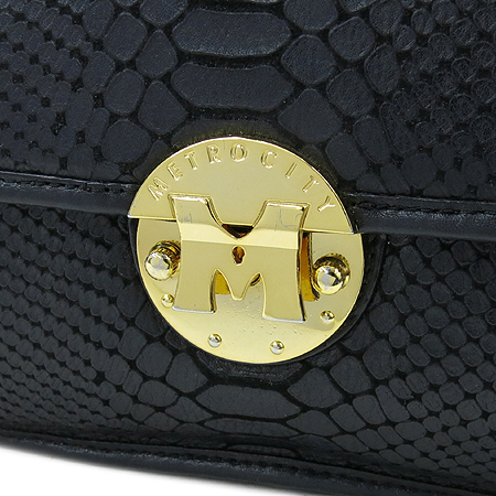 Metrocity(��Ʈ�ν�Ƽ) ���̼� ���� ���� �ΰ� ��� ü�� ����� �̹���3 - ���̺��� �߰���ǰ