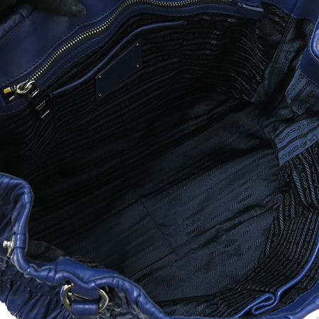 Prada(�����) BR4715 NAPPA GAUFRE BLUETTE ���� ������ ��ũ���� ����ΰ� ����� �̹���6 - ���̺��� �߰���ǰ