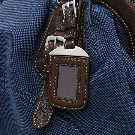 Prada(�����) �ΰ� ���� �� ��Ʈ�� �̹���3 - ���̺��� �߰���ǰ