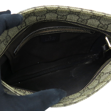 Gucci(����) 201538 GG�ΰ� PVC Ʈ���� �̴� ũ�ν��� [�б�������] �̹���5 - ���̺��� �߰���ǰ