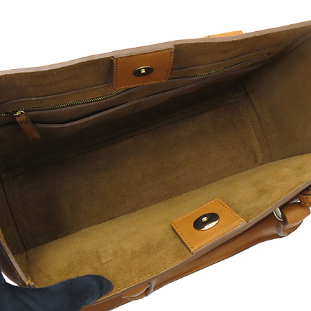 MULBERRY(�ֹ���) HH1630 Silky Classic Calf Small WILLOW(���ο�) ��Ʈ�� + �����Ʈ�� �̹���6 - ���̺��� �߰���ǰ