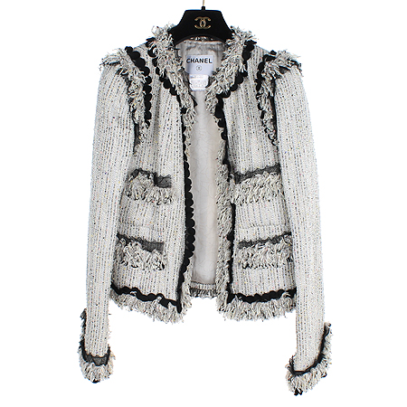 ����  ����