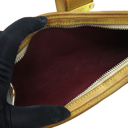 Louis Vuitton(���̺���) M40049 ���׷� ��Ƽ �÷� ȭ��Ʈ �ȸ� Ŭ��ġ �� ����� �̹���6 - ���̺��� �߰���ǰ