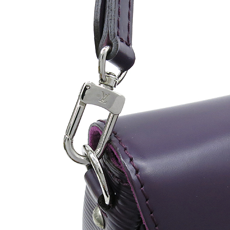 Louis Vuitton(���̺���) M5929K ���� ���� ���״� Ŭ��ġ �� ����� �̹���5 - ���̺��� �߰���ǰ