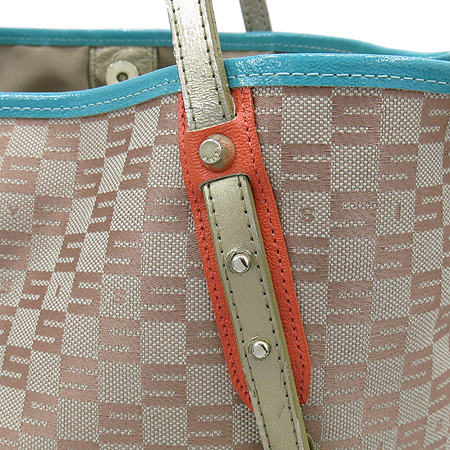 Sisley(�ý���) �ΰ� �ڰ��� ���� ����� + �����Ʈ�� �̹���4 - ���̺��� �߰���ǰ