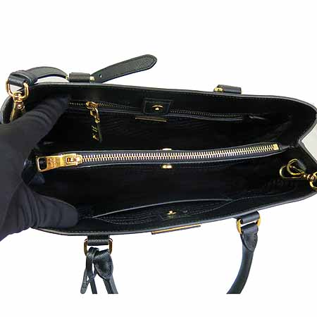 Prada(�����) BN1874 ���� ���ǾƳ� ���� ��Ʈ�� + ��� ��Ʈ�� [�ϻ����] �̹���4 - ���̺��� �߰���ǰ