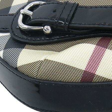 Burberry(������) �� ���üũ PVC ���� �ֳ��� Ʈ���� ȣ�� ����� �̹���5 - ���̺��� �߰���ǰ