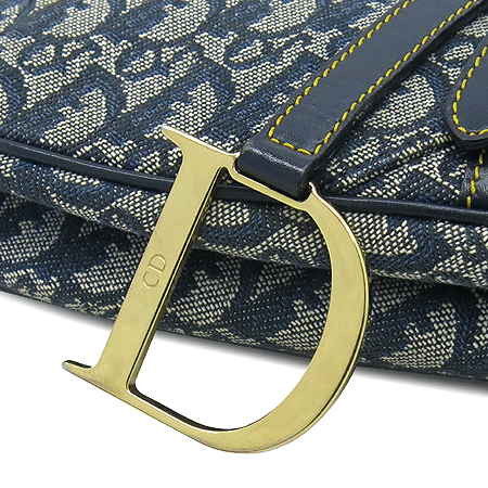 Dior(ũ����î���) �ڰ��� ���� ����ΰ� ��� ����� �̹���4 - ���̺��� �߰���ǰ