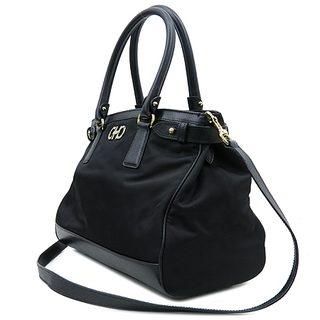 Ferragamo(��󰡸�) 21 B166 �����к긯 ���ǾƳ� ���� ȥ�� ��ġ�� ����ΰ� 2WAY �̹���3 - ���̺��� �߰���ǰ