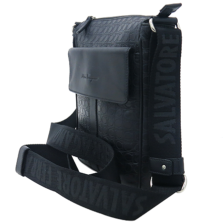 Ferragamo(��󰡸�) 24 8778 24 8778 ���� ���� ��ġ�� ��� ũ�ν��� �̹���2 - ���̺��� �߰���ǰ