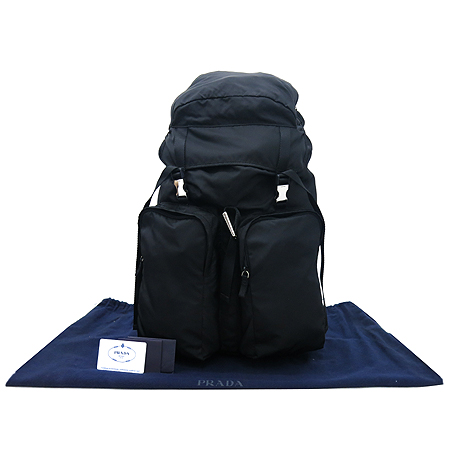 �����  ����